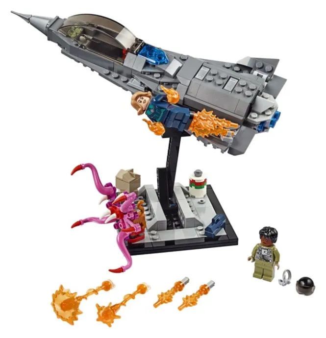 LEGO 77902-1 Captain Marvel and the Asis