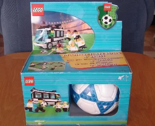 LEGO 3404-2 Team Bus with Ball