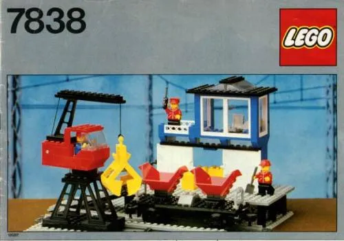 LEGO 7838-1 Freight Loading Depot with Wagon