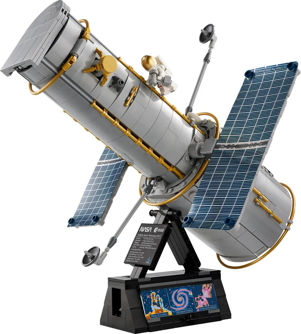 LEGO 11382-1 Hubble Space Telescope