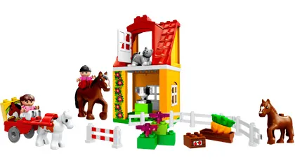 LEGO 4974-1 Horse Stables