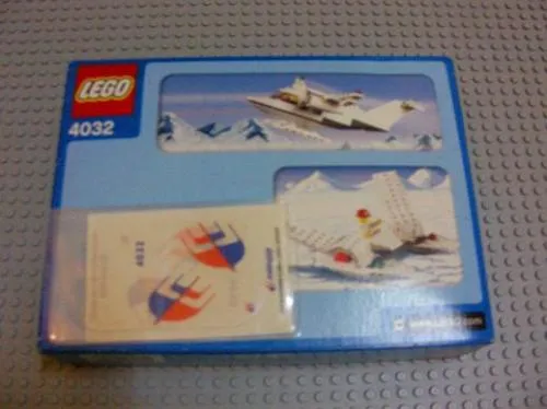 LEGO 4032-12 Passenger Plane - Malaysian Air Version