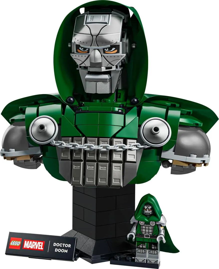 LEGO 76345-1 Doctor Doom Bust