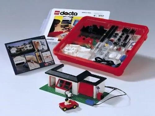 LEGO 9707-1 Intelligent House Building Set