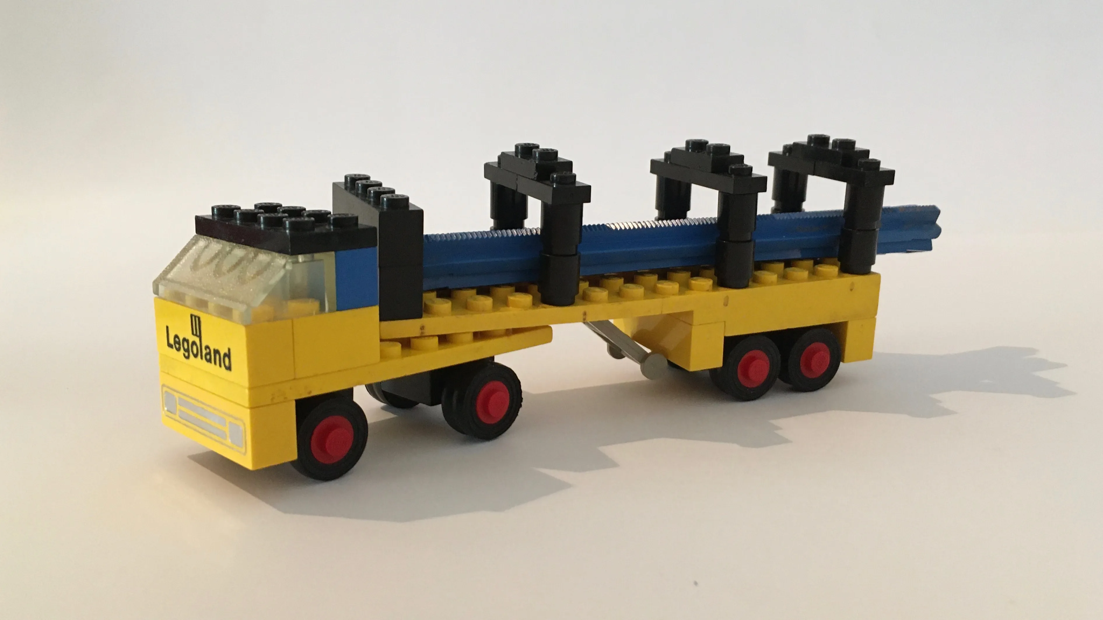 LEGO 647-1 Truck with Girders