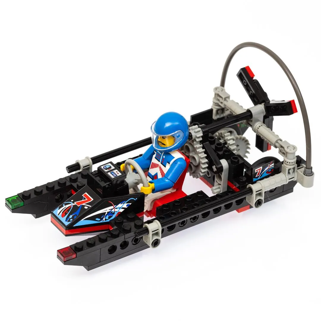 LEGO 8223-1 Hydrofoil 7 / Powerboat Columbia