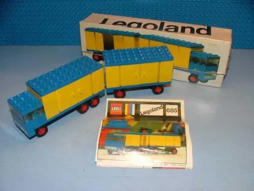 LEGO 685-2 Truck with Trailer (without Stickers)