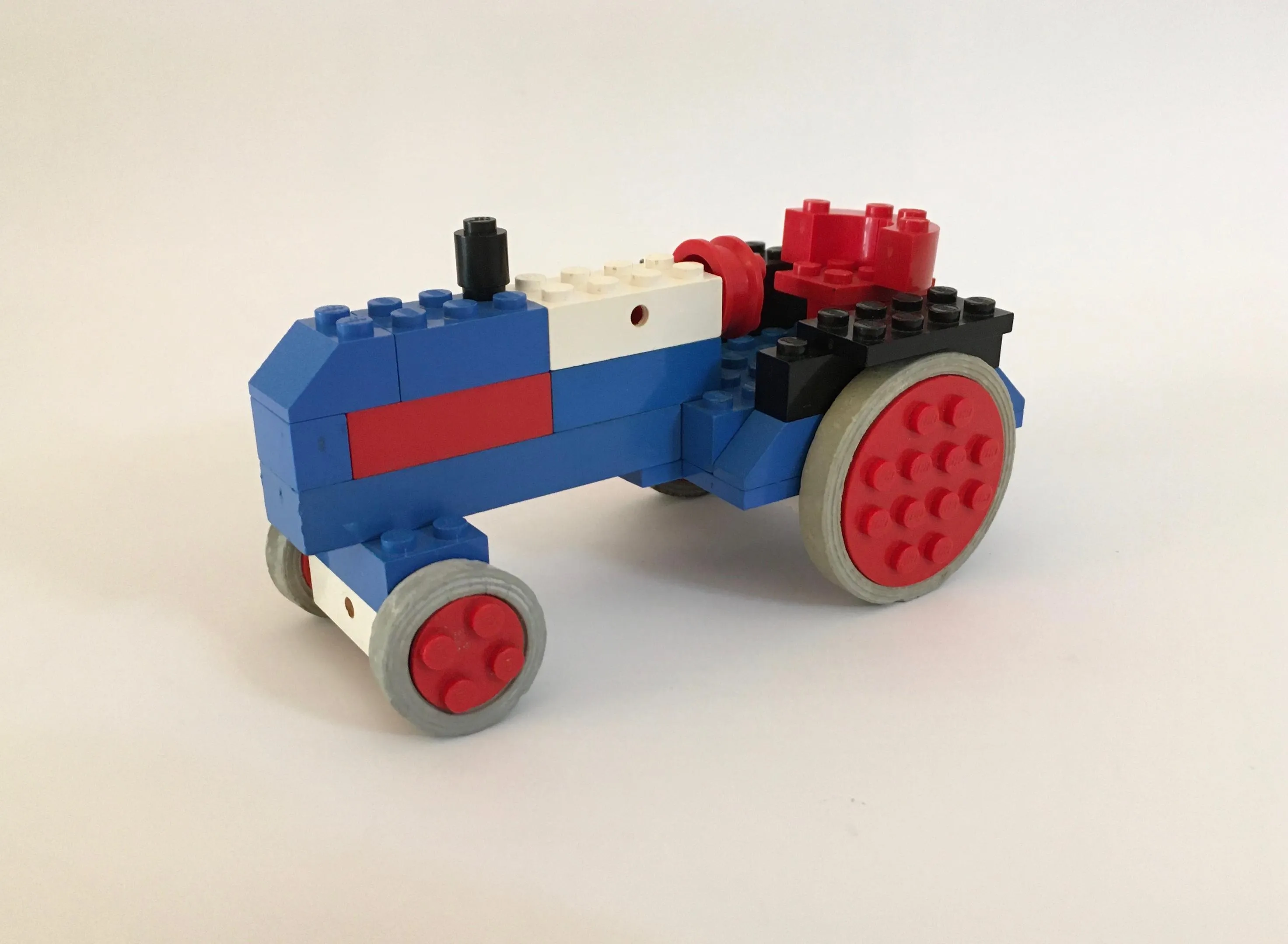 LEGO 316-2 Farm Tractor