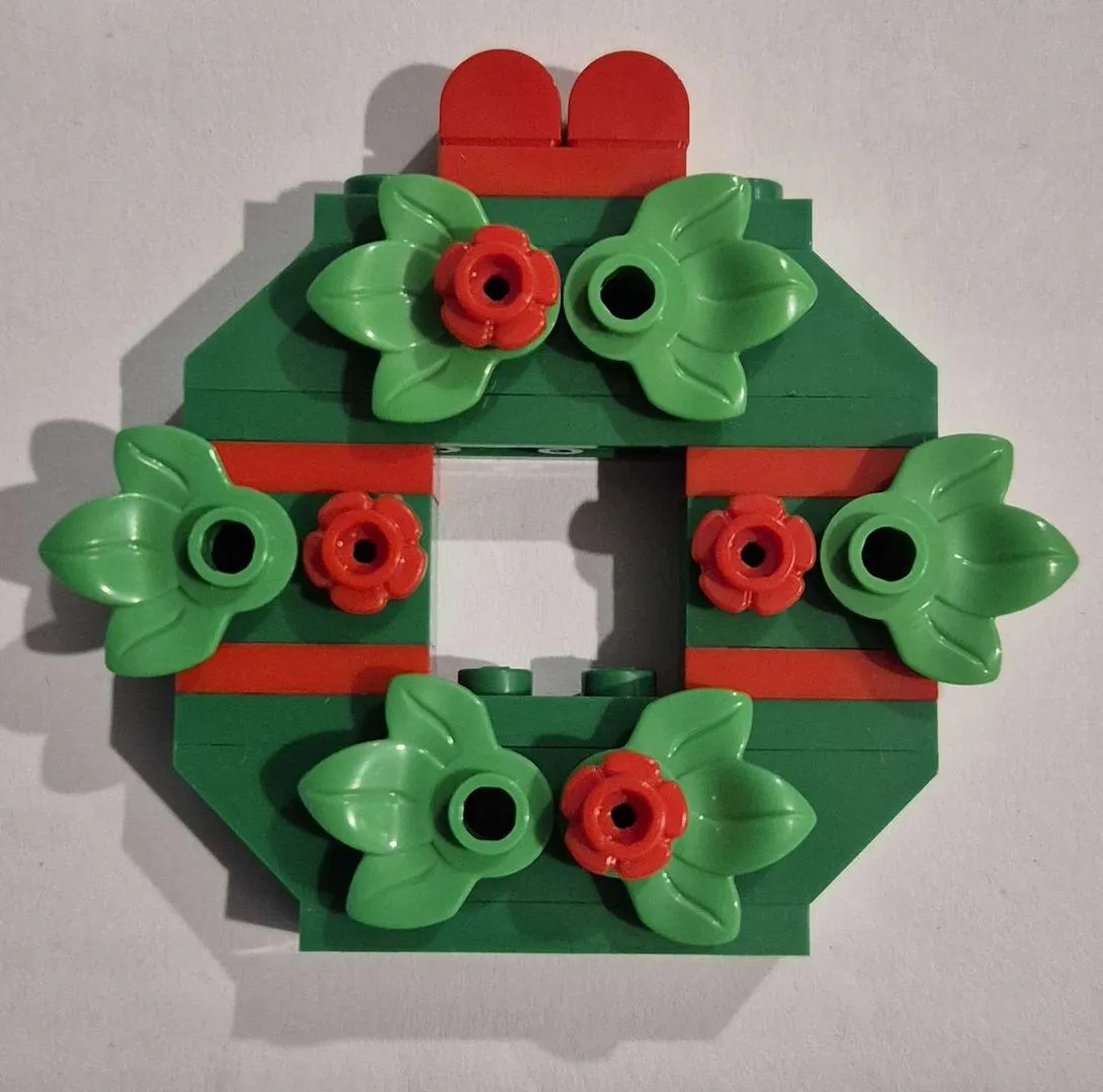 LEGO WREATH-1 Wreath